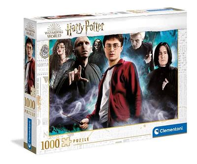 O Puzzle 1000 pçs - Harry Potter de 1000 peças da Clementoni para adultos inclui imagens maravilhosas e de encaixe perfeito.n-Dimensões após montado: 69x50nn
