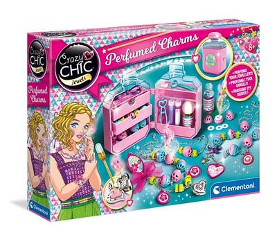 Uma original garrafa de perfume que contém tudo o que precisas para criar pendentes, colares e pulseiras perfumadas Crazy Chic! A partir dos 8 anos.