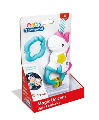 Este unicórnio colorido possui uma estrela que produz luz para atrair a atenção das crianças mais pequenas. Para além disso ele também conta com melodias animadoras quando é abanado.